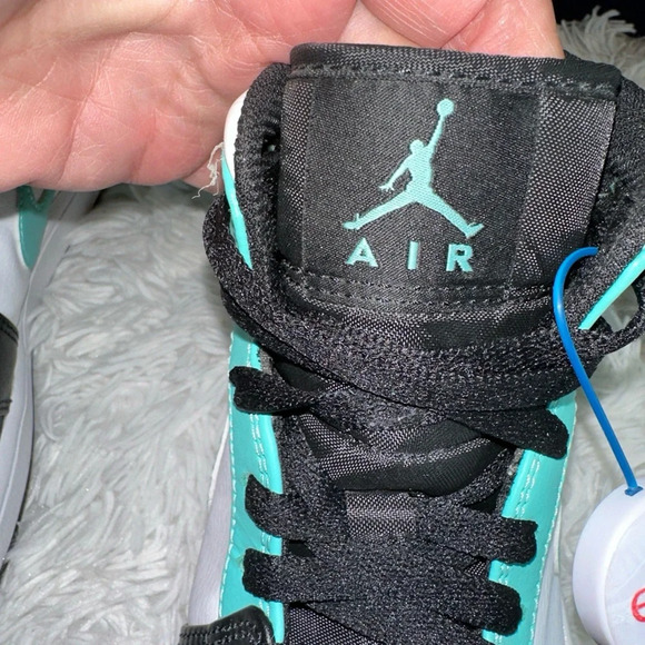 Size 10-Jordan 1 Mid Island Green NWOB Already Authenticated - Picture 10 of 11